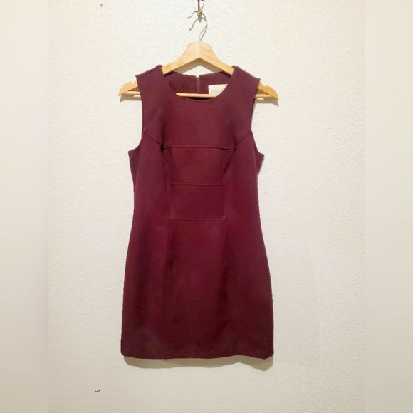 💚5/$25 Charlotte Russe Burgundy Sheath Sleeveless Mini Dress Size Small - Picture 1 of 4